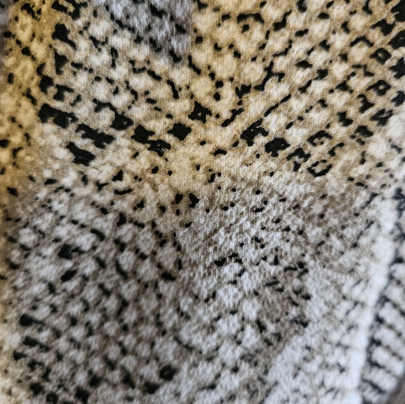 Like NEW ☆ Michael KORS Top/Blouse, Size Large, CUTE! - Picture 3 of 4